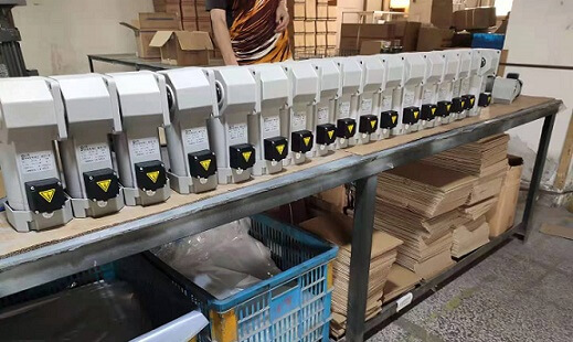 通知!士元直角減速電機(jī)迷你版新鮮出爐 廠家直發(fā)