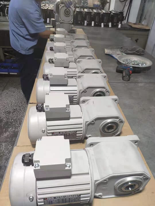 蘇州李總再次選擇臺灣士元直交軸減速機(jī)電機(jī)